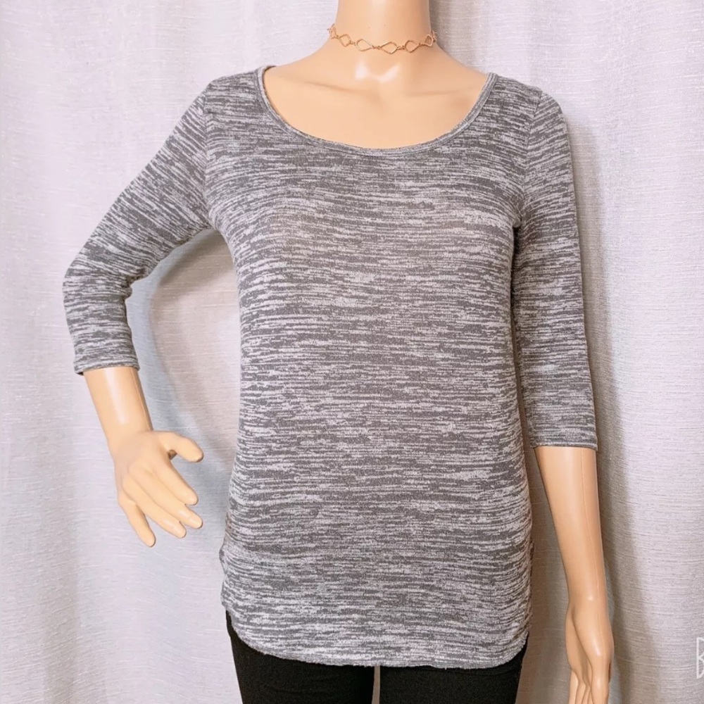 🩷 HOLLISTER GRAY LONG SLEEVE SHIRT SIZE XS